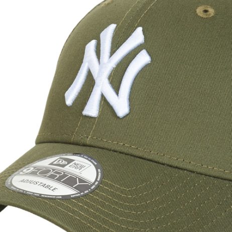 Cappellino-uomo-New-Era-LEAGUE-ESSENTIAL-9FORTY-NEW-YORK-YANKEES-Verde-New-Era-192524494370-2