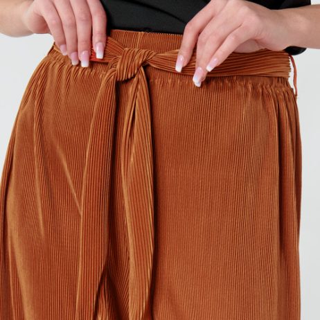 Pantaloni-morbidi-Pantaloni-alla-zuava-MERONAR-Marrone-4